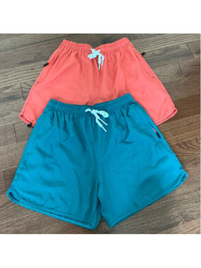 BUNDLE OF 2 Men’s Unbranded Athletic Shorts - Small